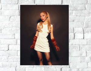 Poster Lámina Decorativa Ariana Grande Mod 23, A3 30x42 Cm