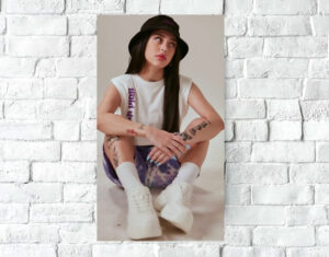 Poster Decorativo Nicki Nicole 05 - Tamaño A3 30x40