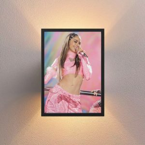 Cuadro Decorativo Tini Stoessel - Modelo 23 - A3 30x40