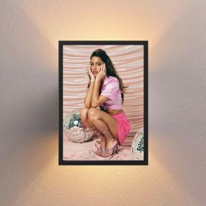 Cuadro Decorativo Tini Stoessel - Modelo 27 - A3 30x40